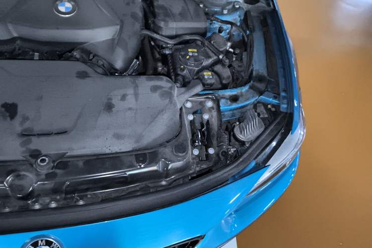 Used BMW 4 Series 2019 425i Gran Coupe M Sport Package Engine Bay Left