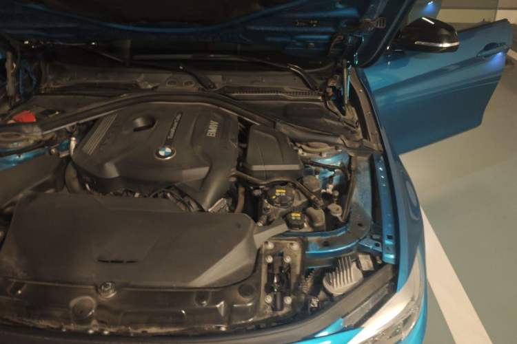 Used BMW 4 Series 2019 425i Gran Coupe M Sport Night Edition Engine Bay Left