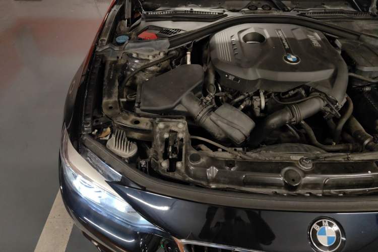 Used BMW 4 Series 2019 425i Gran Coupe M Sport Package Engine Bay Right