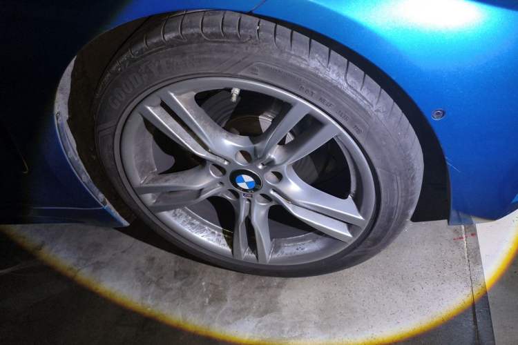 Used BMW 4 Series 2019 425i Convertible M Sport Package Exterior 7