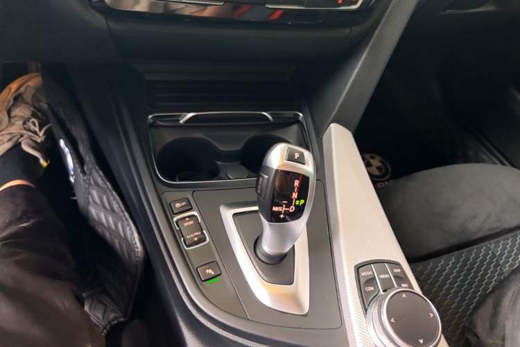 Used BMW 4 Series 2019 425i Gran Coupe M Sport Package Gear Lever