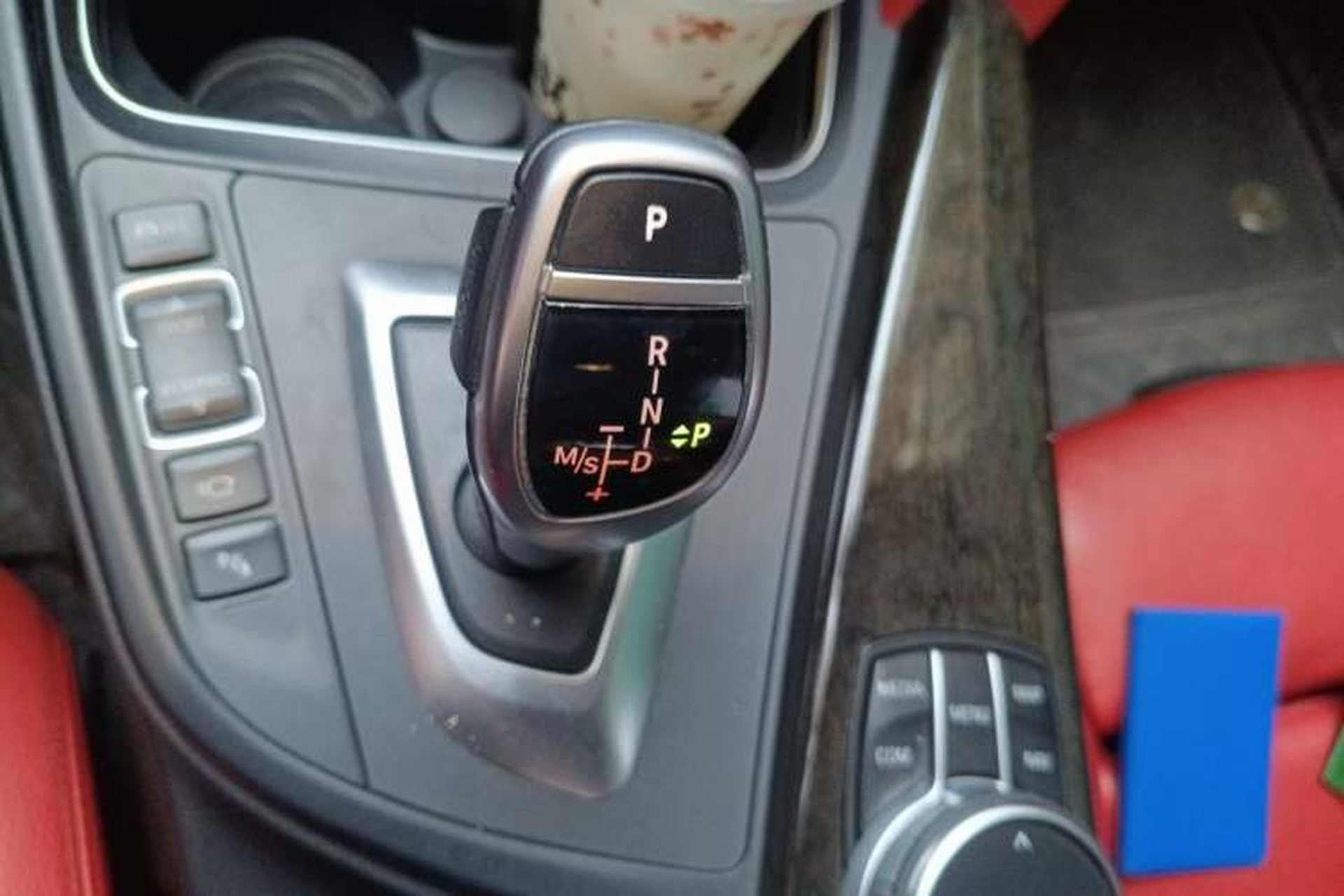 Used BMW 4 Series 2019 430i Gran Coupe M Sport Night Edition Gear Lever