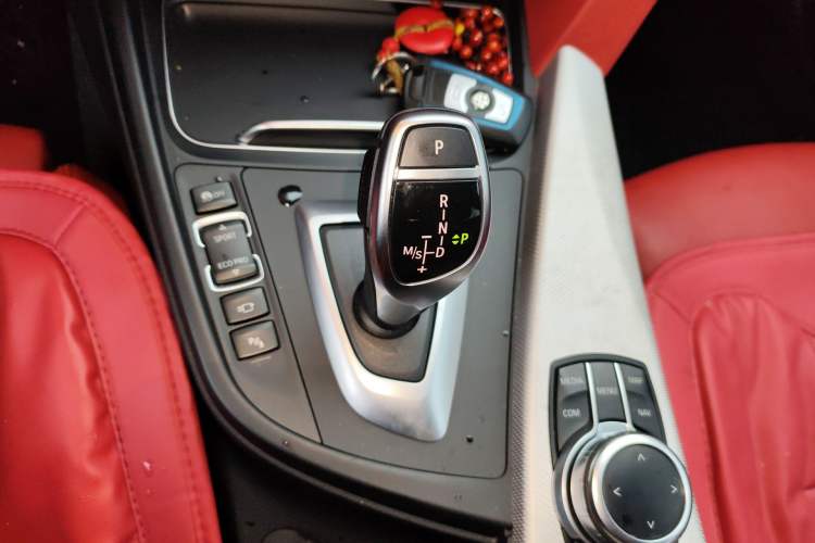 Used BMW 4 Series 2019 425i Gran Coupe M Sport Night Edition Gear Lever
