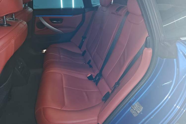 Used BMW 4 Series 2019 425i Gran Coupe M Sport Package Interior 4