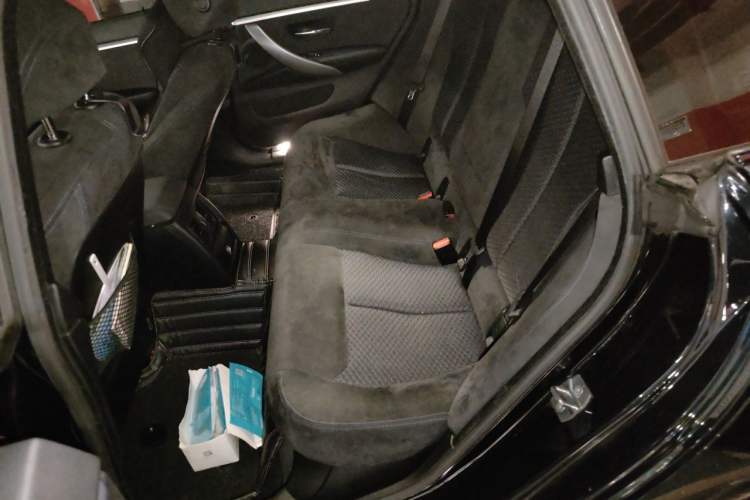 Used BMW 4 Series 2019 425i Gran Coupe M Sport Package Left Rear Seat