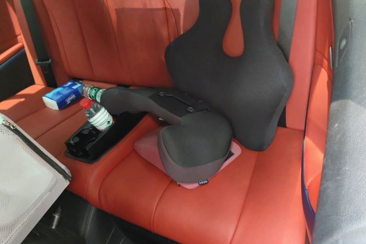 Used BMW 4 Series 2019 425i Convertible M Sport Package Left Rear Seat