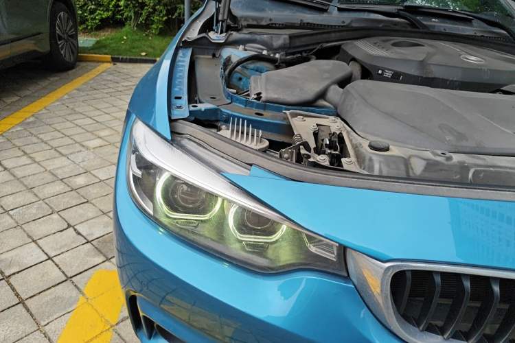 Used BMW 4 Series 2019 425i M Sport Package Right Front Headlight