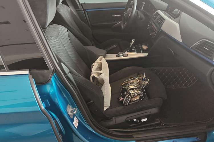 Used BMW 4 Series 2019 425i Gran Coupe M Sport Package Right Front Seat