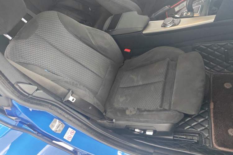 Used BMW 4 Series 2019 425i Gran Coupe M Sport Package Right Front Seat