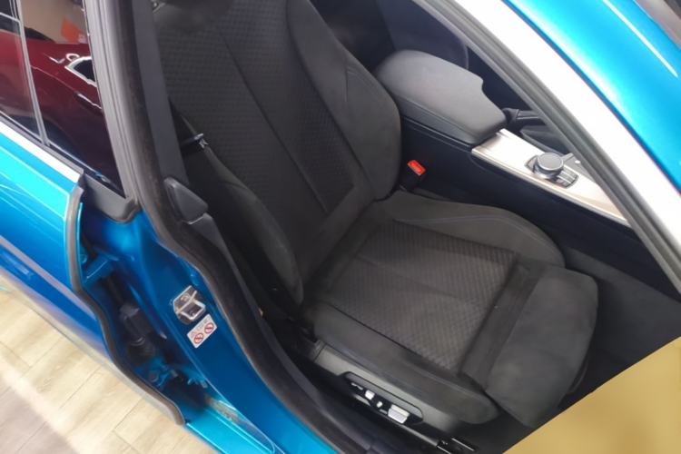 Used BMW 4 Series 2019 425i Gran Coupe M Sport Package Right Front Seat