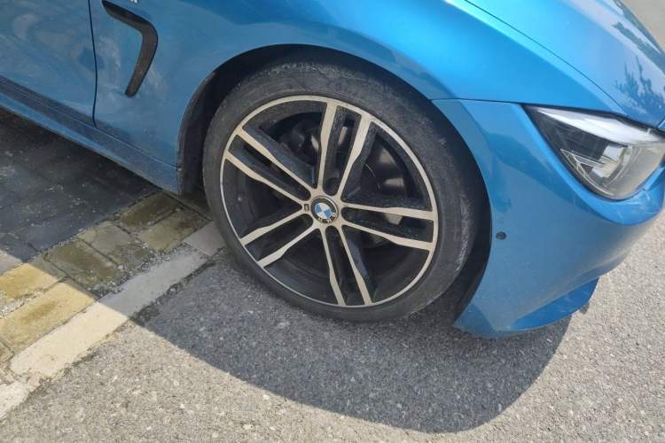 Used BMW 4 Series 2019 430i M Sport Night Edition Right Front Wheel Hub