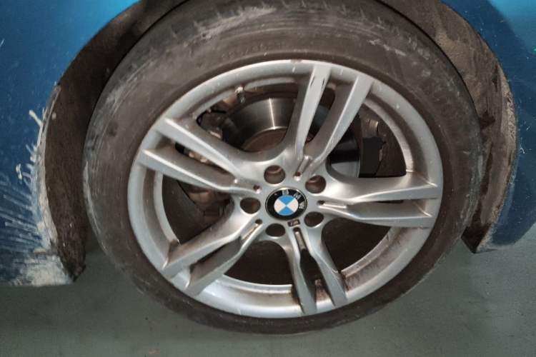 Used BMW 4 Series 2019 425i Gran Coupe M Sport Package Right Front Wheel Hub