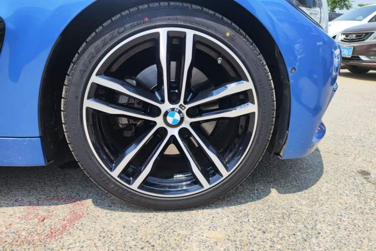 Used BMW 4 Series 2019 430i M Sport Night Edition Right Front Wheel Hub