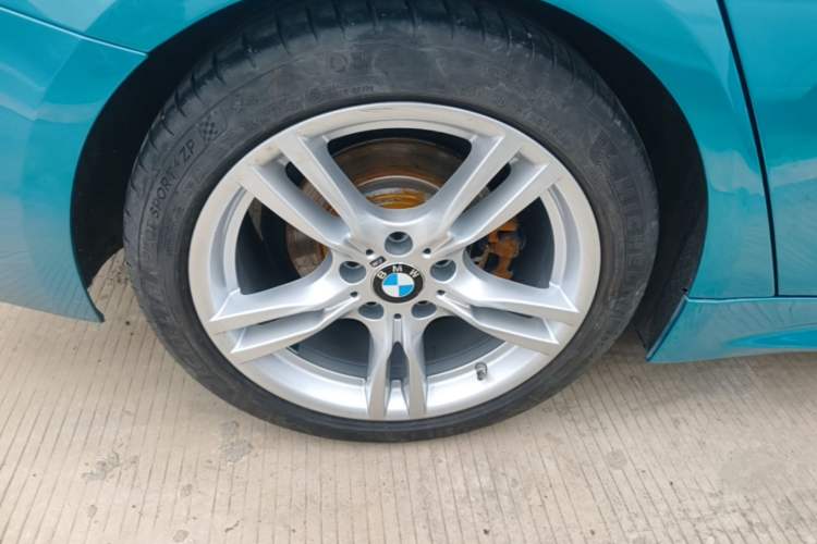 Used BMW 4 Series 2019 425i Gran Coupe M Sport Package Right Rear Wheel Hub