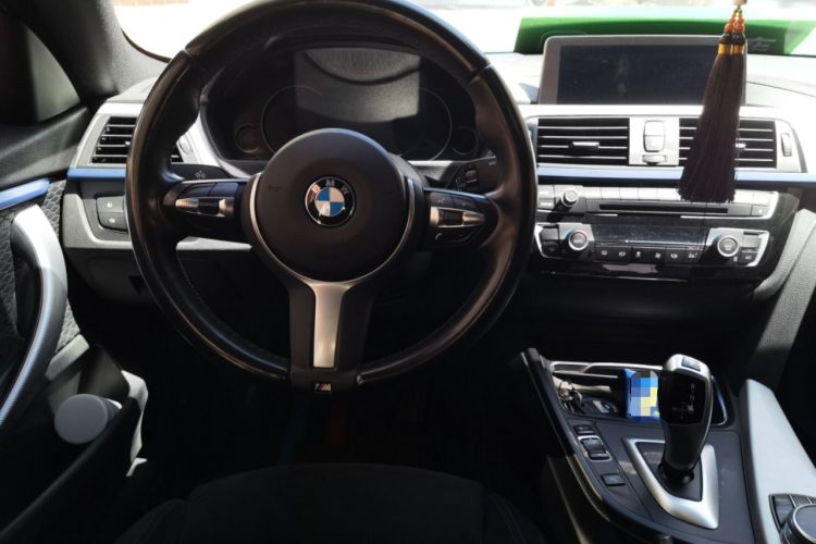 Used BMW 4 Series 2019 425i Gran Coupe M Sport Package Steering Wheel