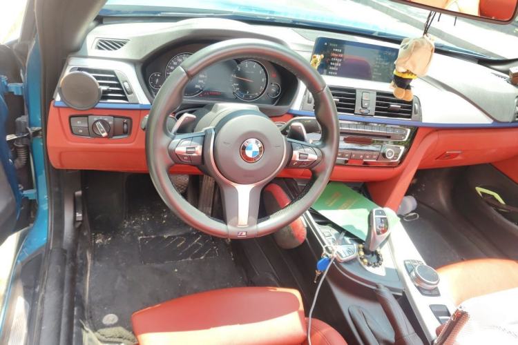 Used BMW 4 Series 2019 425i Convertible M Sport Package Steering Wheel