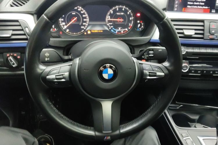 Used BMW 4 Series 2019 425i Gran Coupe M Sport Package Steering Wheel