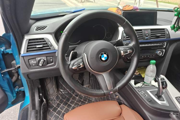 Used BMW 4 Series 2019 425i M Sport Package Steering Wheel