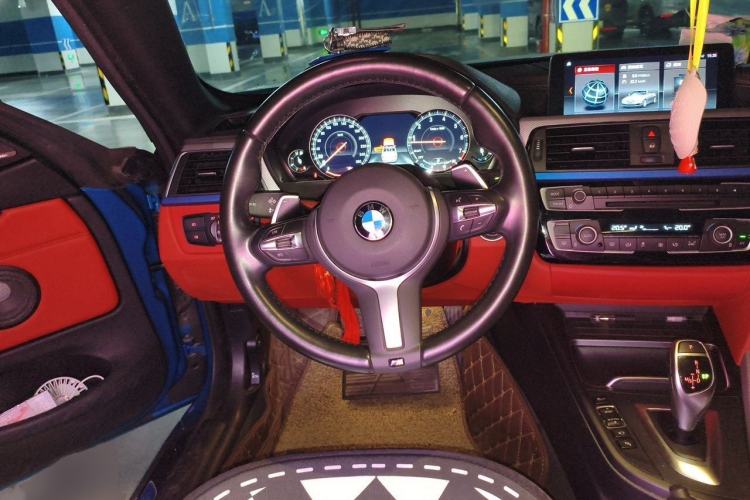Used BMW 4 Series 2019 425i Convertible M Sport Package Steering Wheel