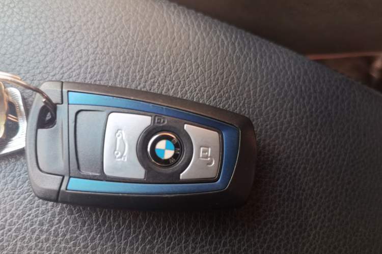 Used BMW 4 Series 2019 425i Gran Coupe M Sport Package Vehicle Key