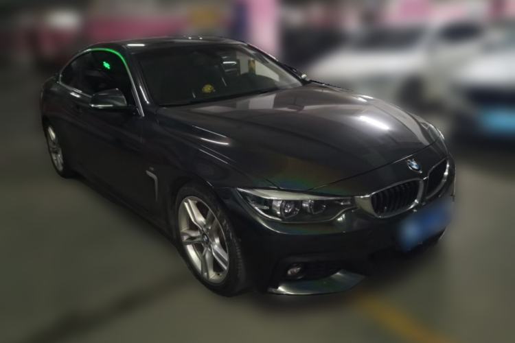 Used BMW 4 Series 2019 425i M Sport Package Front Right 45 Deg