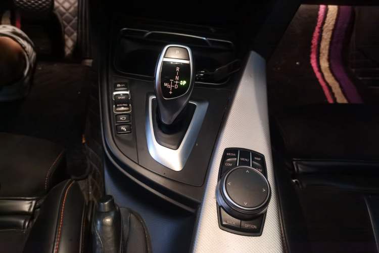 Used BMW 4 Series 2019 425i M Sport Package Gear Lever