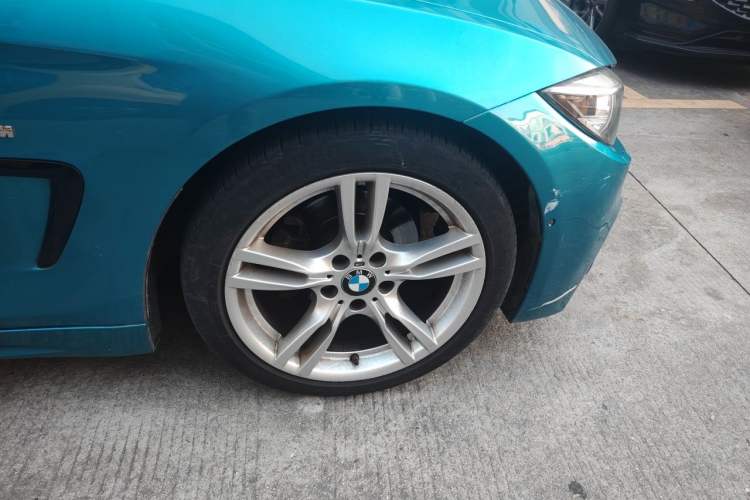 Used BMW 4 Series 2019 425i M Sport Night Edition Right Front Wheel Hub