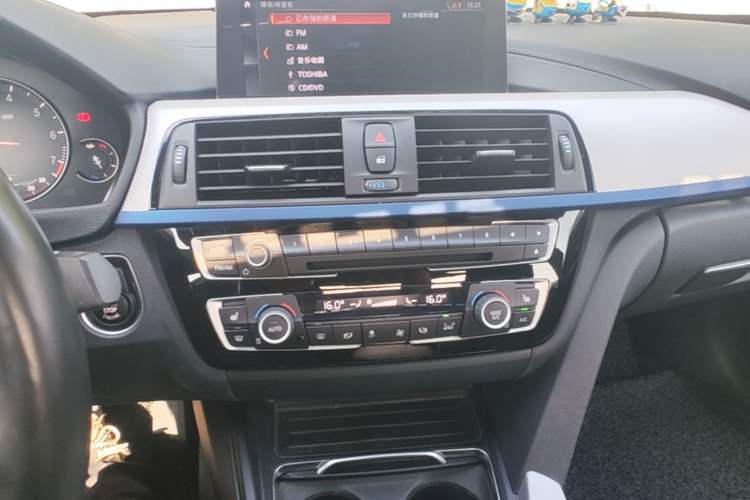 Used BMW 4 Series 2019 425i M Sport Package Audio And AC Panel