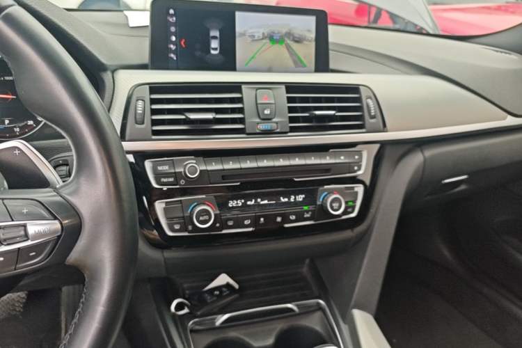 Used BMW 4 Series 2019 425i M Sport Package Audio And AC Panel