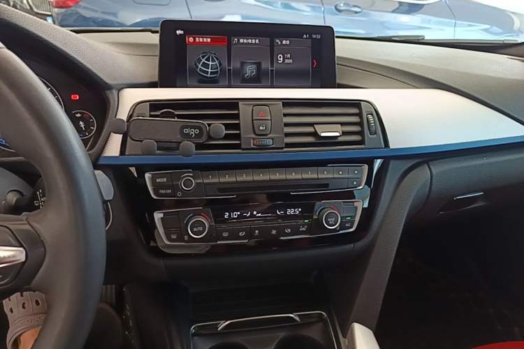 Used BMW 4 Series 2019 425i Gran Coupe M Sport Package Audio And AC Panel