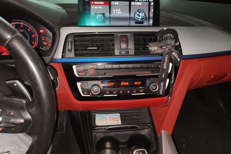 Used BMW 4 Series 2019 425i M Sport Night Edition Audio And AC Panel