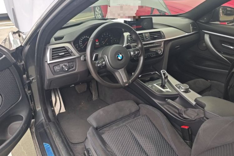 Used BMW 4 Series 2019 425i M Sport Package Center Console