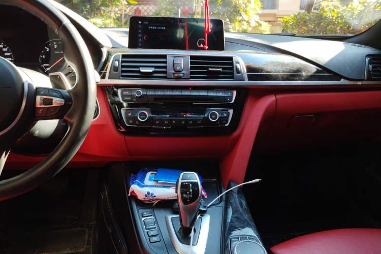 Used BMW 4 Series 2019 430i Gran Coupe M Sport Night Edition Center Console