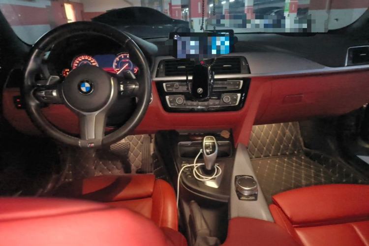 Used BMW 4 Series 2019 430i M Sport Night Edition Center Console