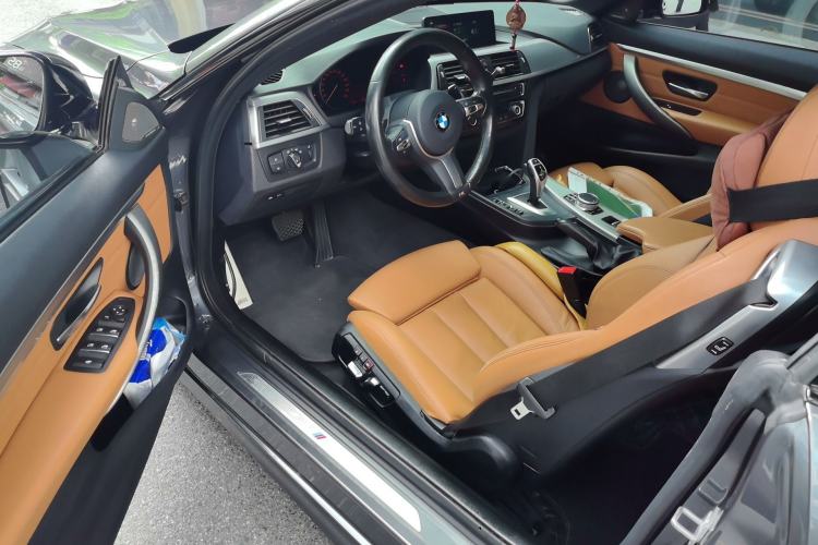 Used BMW 4 Series 2019 425i Convertible M Sport Night Edition Driver Seat