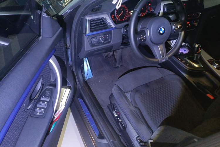 Used BMW 4 Series 2019 425i Gran Coupe M Sport Package Driver Seat