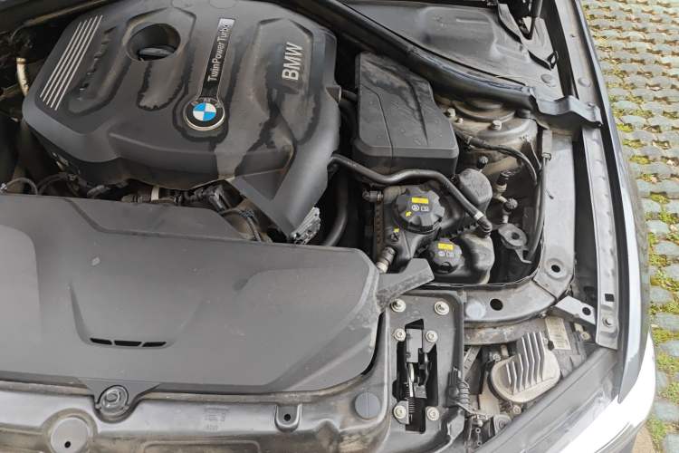 Used BMW 4 Series 2019 425i Gran Coupe M Sport Package Engine Bay Left
