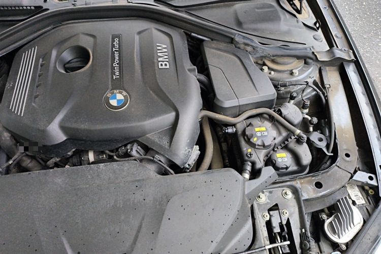 Used BMW 4 Series 2019 425i Gran Coupe M Sport Package Engine Bay Left