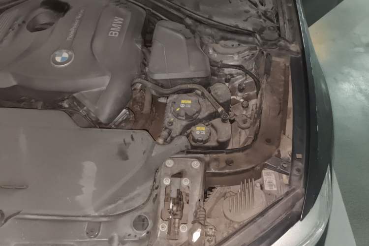 Used BMW 4 Series 2019 425i M Sport Night Edition Engine Bay Left