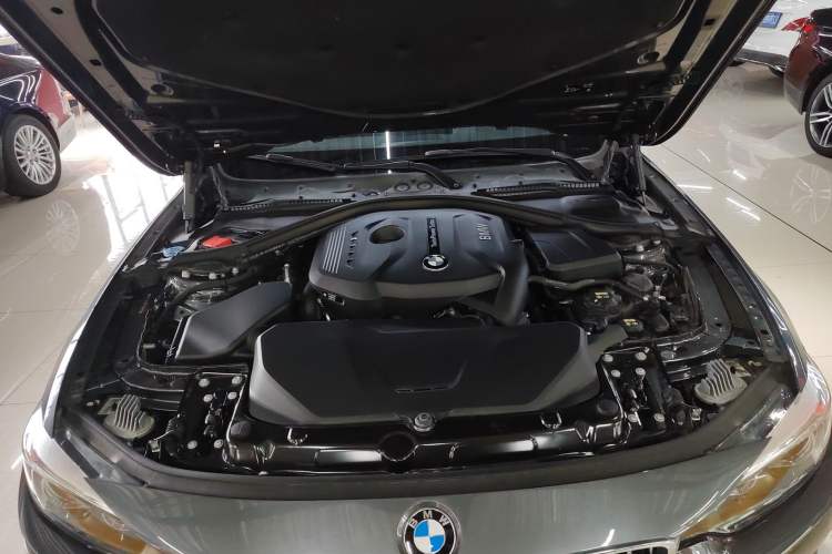 Used BMW 4 Series 2019 425i M Sport Package Engine Bay