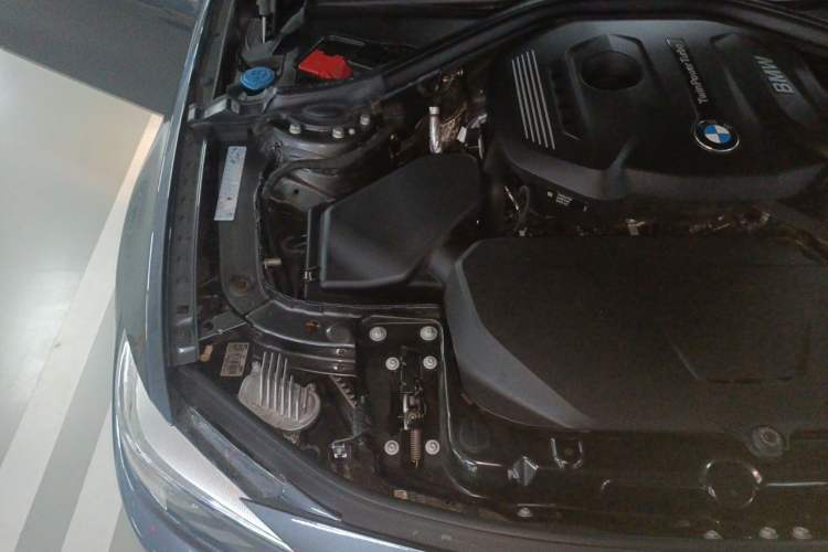 Used BMW 4 Series 2019 425i Gran Coupe M Sport Package Engine Bay Right