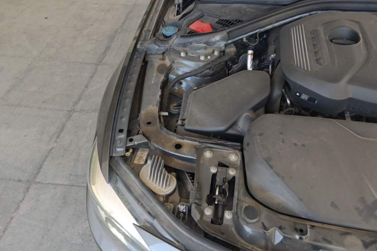 Used BMW 4 Series 2019 425i Gran Coupe M Sport Night Edition Engine Bay Right