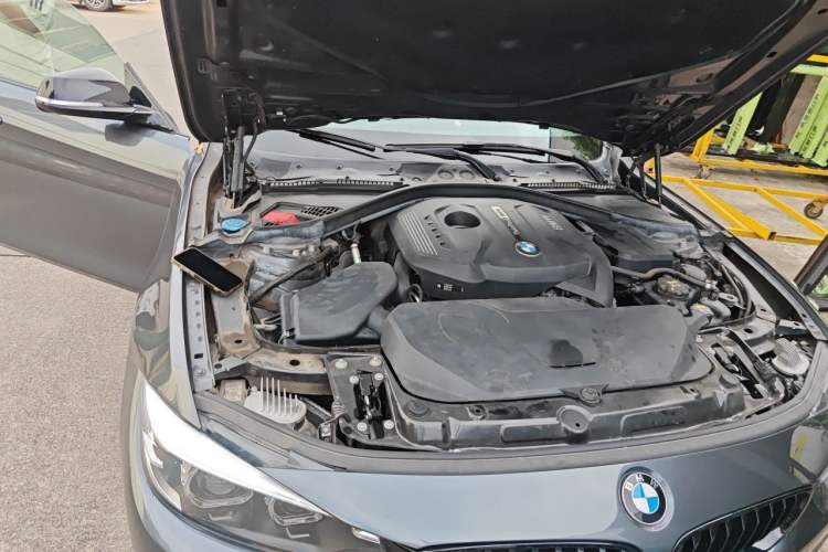 Used BMW 4 Series 2019 425i Gran Coupe M Sport Night Edition Engine Bay Right