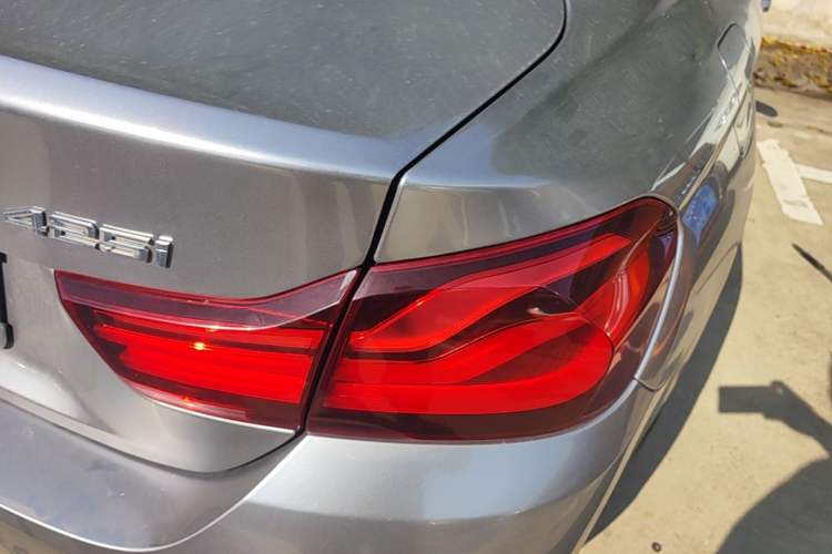 Used BMW 4 Series 2019 425i M Sport Package Exterior 3