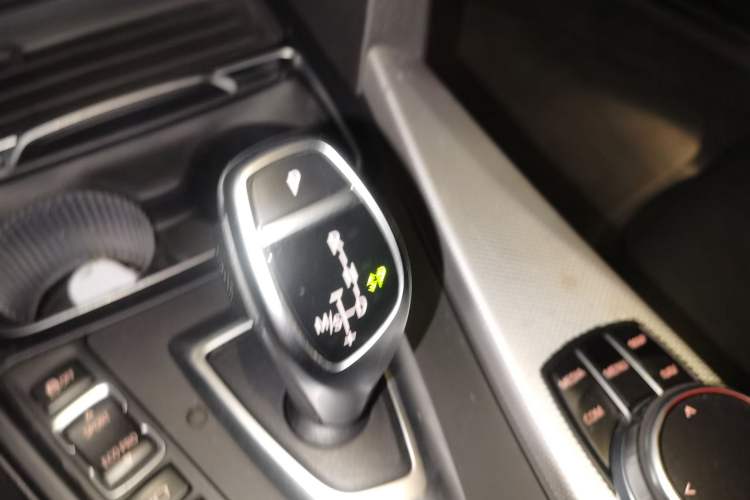 Used BMW 4 Series 2019 425i M Sport Night Edition Gear Lever