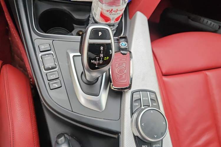 Used BMW 4 Series 2019 425i Gran Coupe M Sport Night Edition Gear Lever