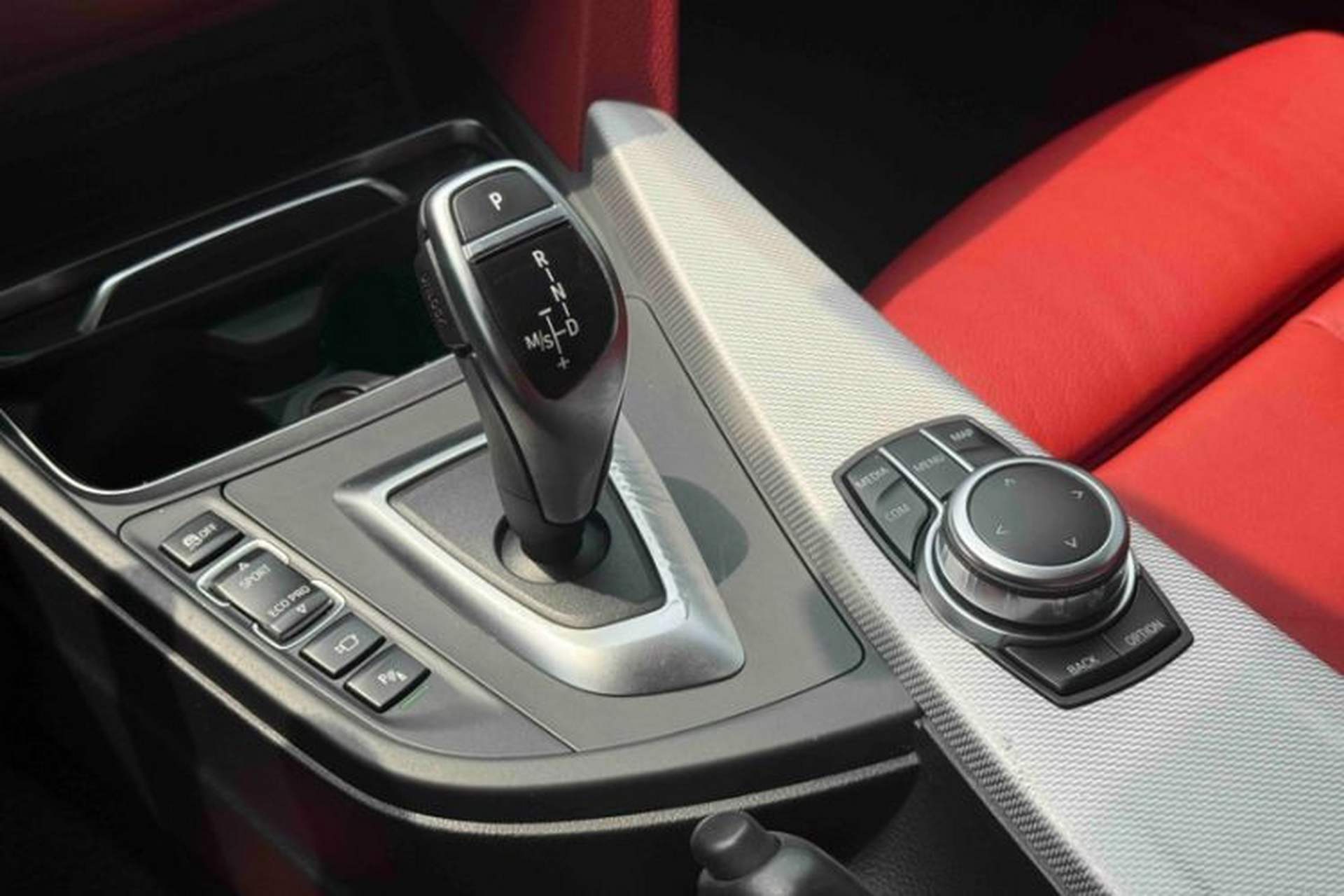 Used BMW 4 Series 2019 425i M Sport Package Interior 5