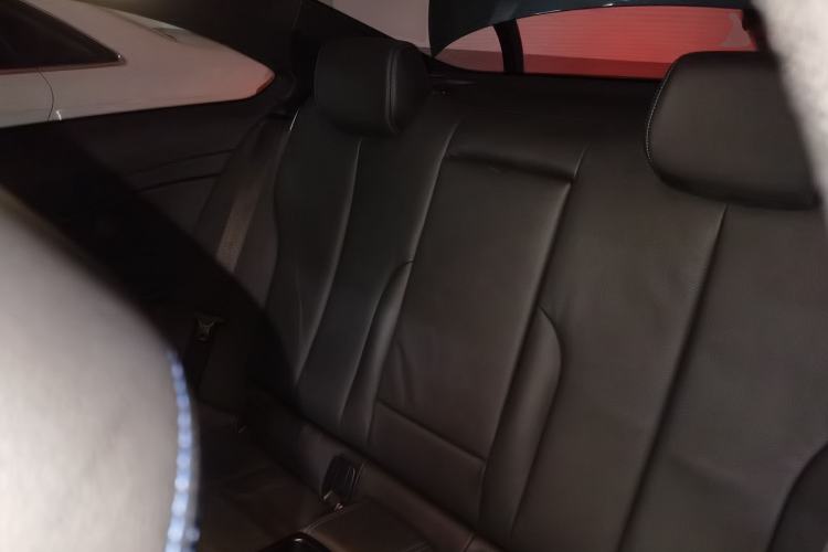 Used BMW 4 Series 2019 425i M Sport Night Edition Left Rear Seat