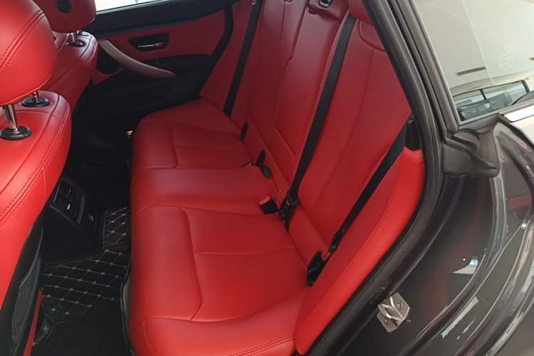 Used BMW 4 Series 2019 425i Gran Coupe M Sport Package Left Rear Seat