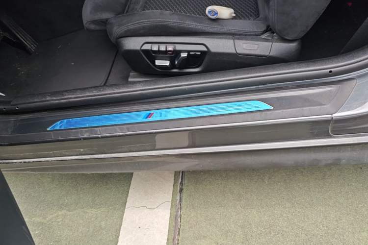 Used BMW 4 Series 2019 425i M Sport Package Left Side Sill